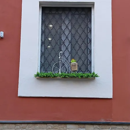 Happy Historic House * CTA